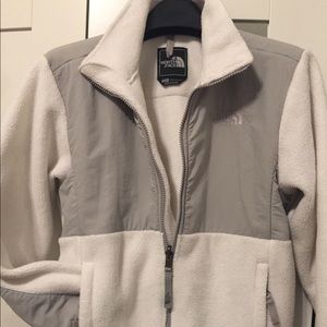 Girl the north face jacket